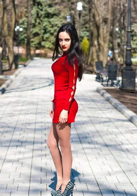 Я Арина, 29, знакомлюсь на одну ночь в Москве