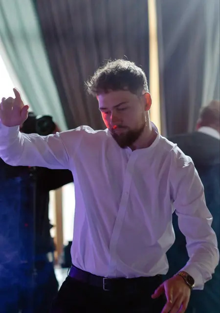 Дмитрий з Маріуполя, шукаю на сайті відкриті стосунки