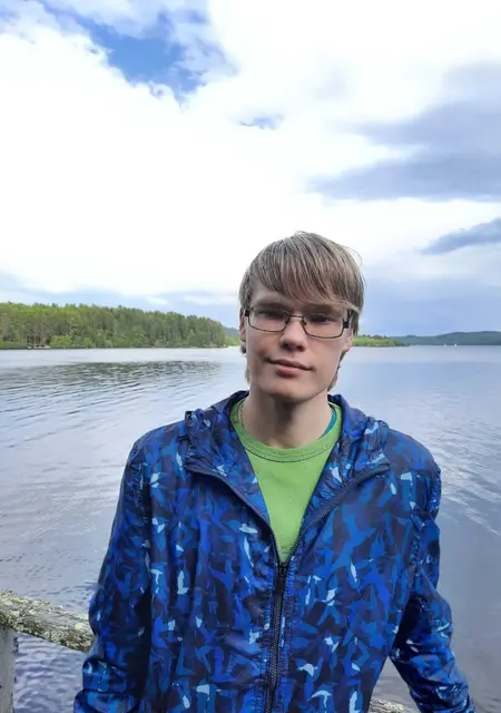 Я Кирилл, 22, из Заозерска, ищу знакомство для дружбы