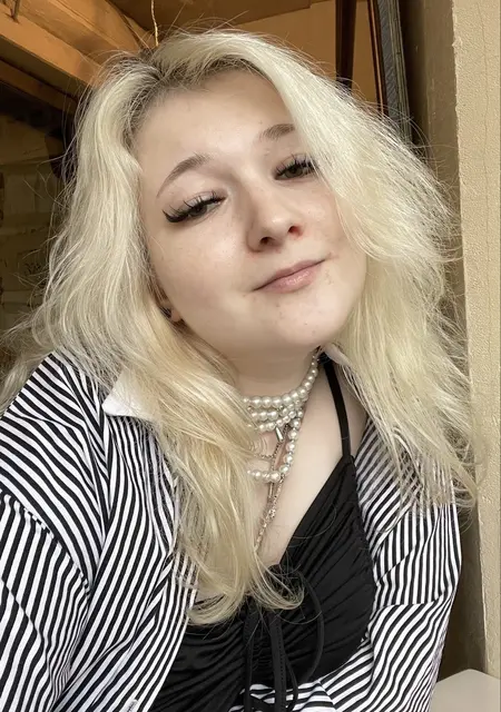 Я Миса, 20, из Новосибирска, ищу знакомства без обязательств