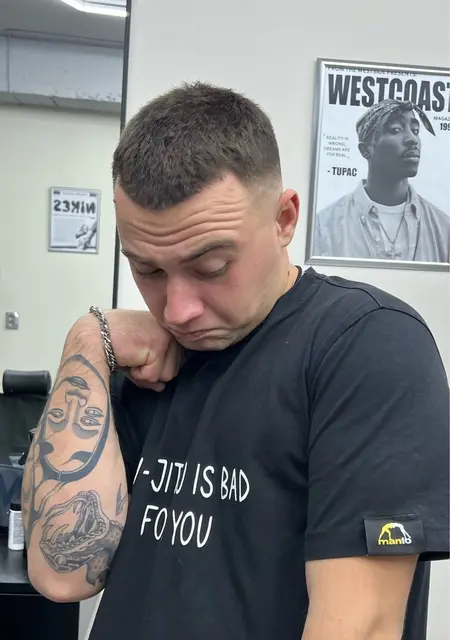 Александр из Волгограда, мне 21, познакомлюсь без обязательств