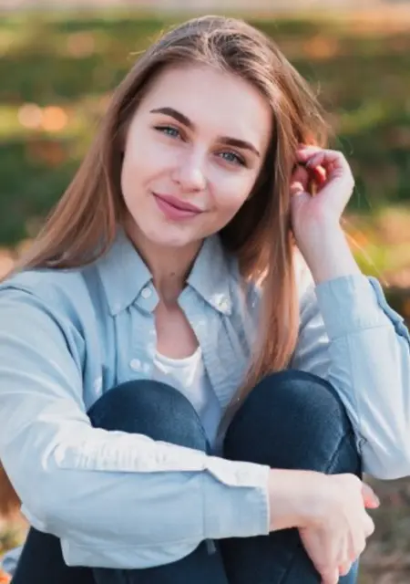 Алина из Хасавюрта, мне 28, познакомлюсь для общения