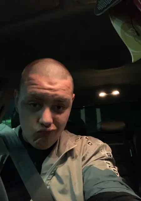 Я Данила, 21, из Домодедова, ищу знакомство для постоянных отношений