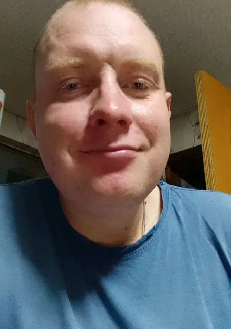 Я Александр, 32, из Лениногорска, ищу знакомства на одну ночь