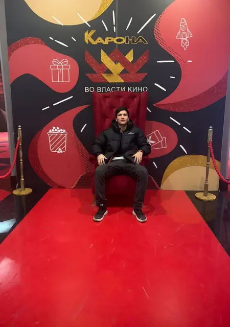 Фазлиддин из Талдома, мне 23, познакомлюсь для открытые отношения