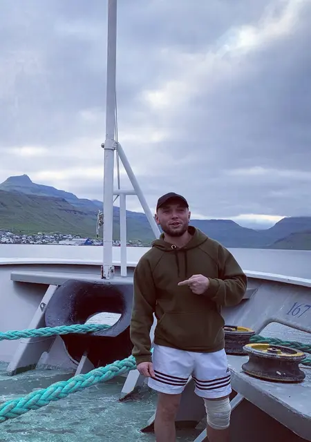 Я Александр, 35, знакомлюсь для приятного времяпровождения в Москве