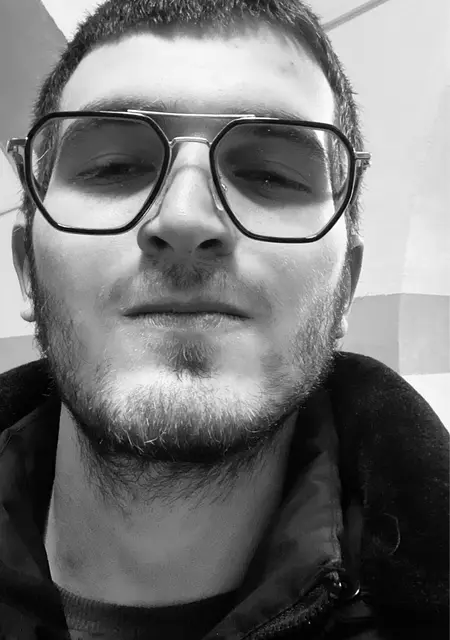 Тигран из Балашова, мне 19, познакомлюсь для общения