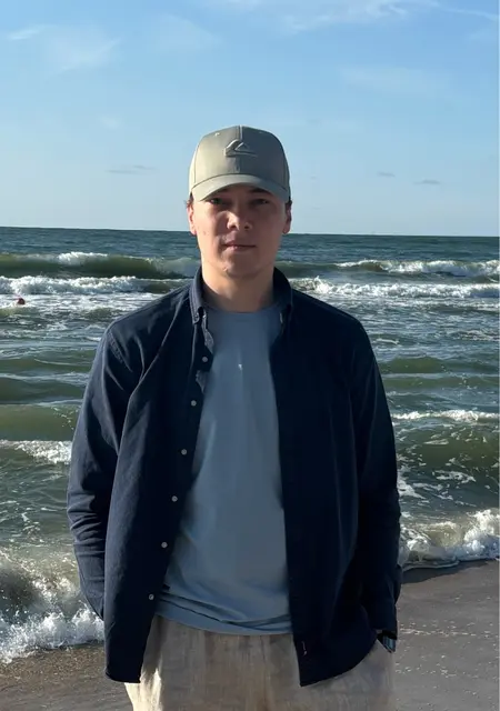 Артем из Светлогорска, мне 25, познакомлюсь для общения