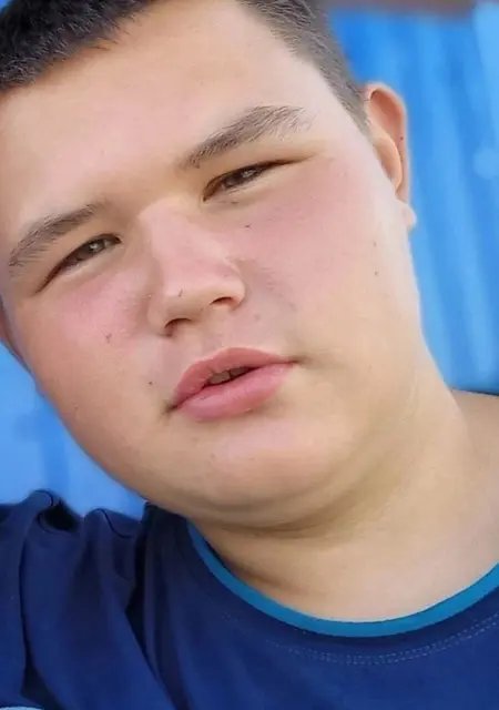 Кирилл из Новочеркасска, ищу на сайте знакомства на одну ночь