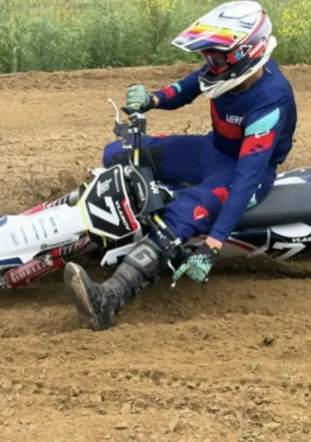 Никита из Красноярска, мне 18, познакомлюсь для постоянных отношений