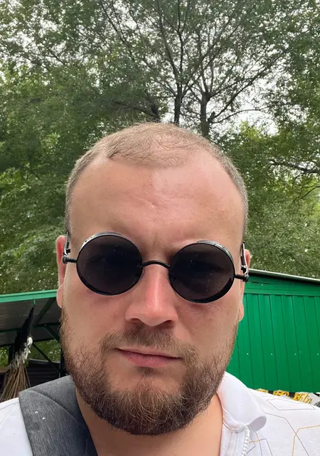 Егор из Абакана, ищу на сайте знакомства на одну ночь