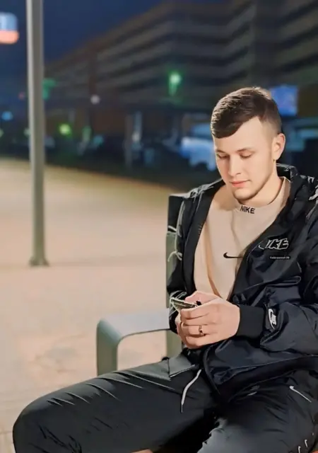 Я Космос, 22, знакомлюсь для дружбы в Москве