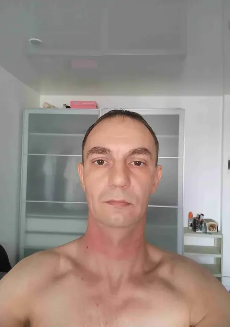 Денис из Одинцова, ищу на сайте знакомства на одну ночь