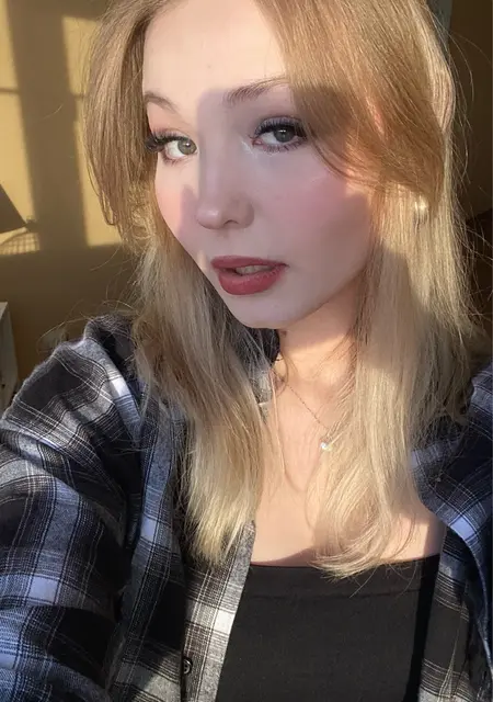 Анастасия из Иркутска, мне 21, познакомлюсь без обязательств