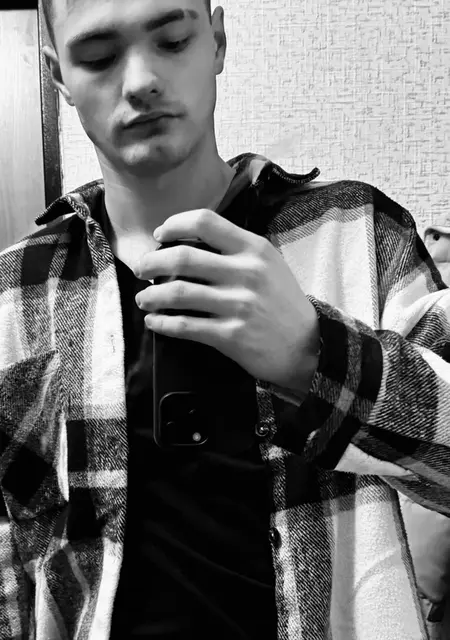 Я Artem, 23, из Кунгура, ищу знакомство для вирта