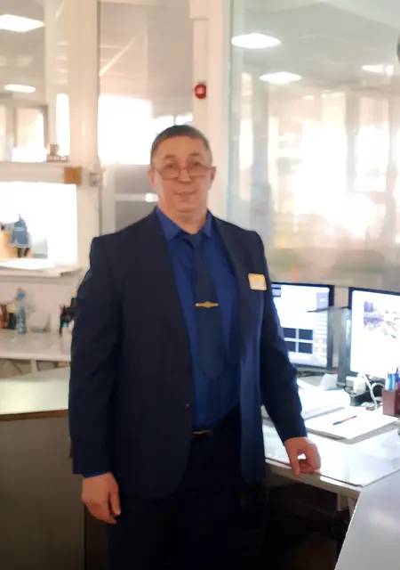 Я Сергей, 56, из Санкт-Петербурга, ищу знакомство для совместных путешествий