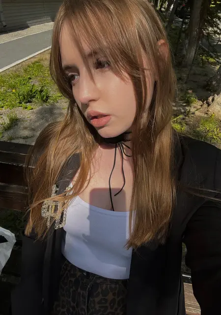 Я Вика, 23, из Кургана, ищу знакомство для вирта