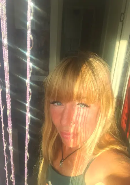 Алечка из Евпатории, мне 46, познакомлюсь для приятного времяпровождения