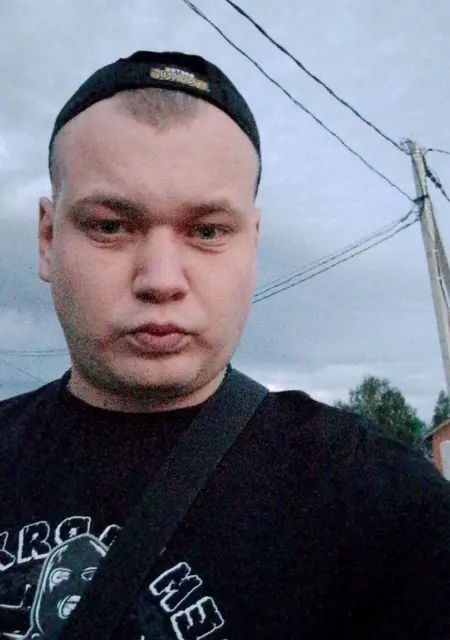 Я Artur, 28, из Кировска, ищу знакомство для дружбы