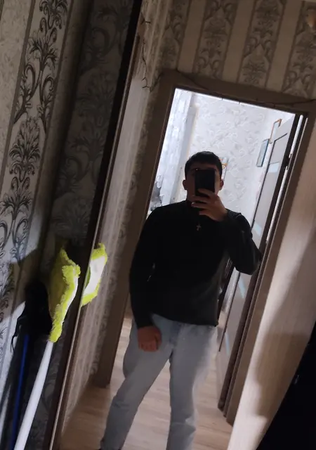 Родион из Курчатова, ищу на сайте знакомства на одну ночь