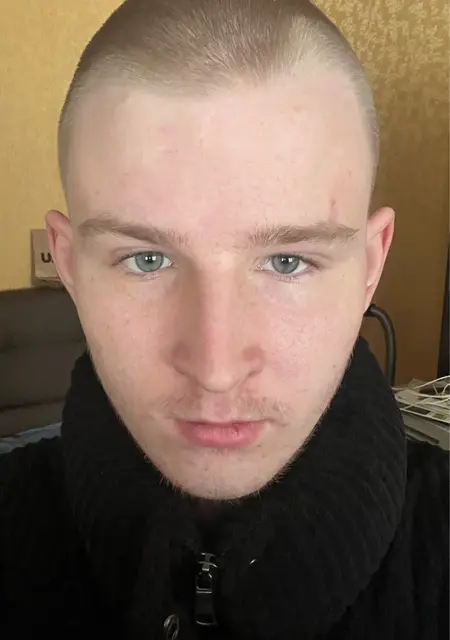 Денис из Владивостока, мне 19, познакомлюсь для приятного времяпровождения