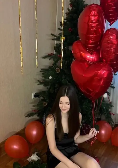 Я Алина, 19, из Новосибирска, ищу знакомство для постоянных отношений