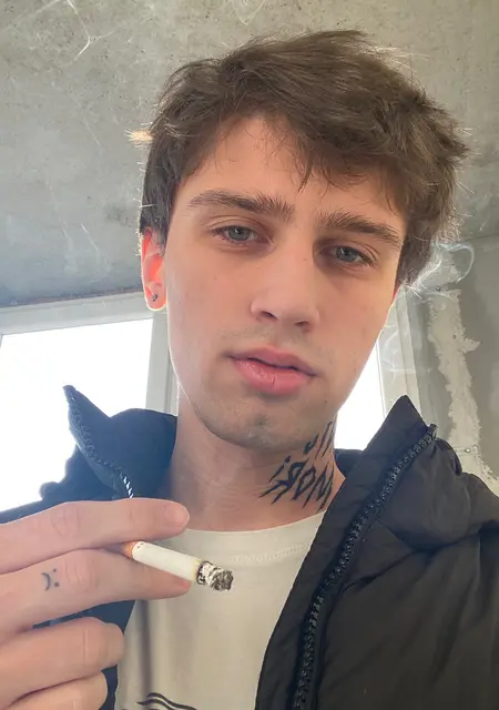 Кай из Кирова, ищу на сайте знакомства без обязательств