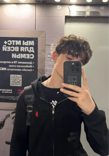 Артур из Волгограда, ищу на сайте знакомства без обязательств