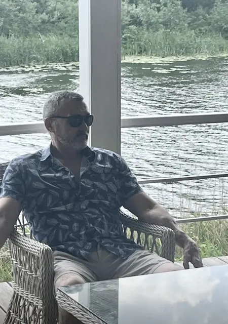 Руслан из Пензы, ищу на сайте знакомства без обязательств