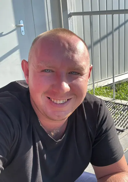 Я Андрей, 26, из Армавира, ищу знакомство для дружбы