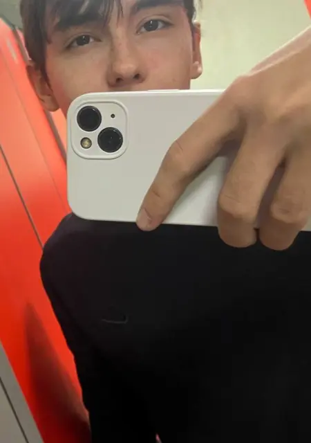 Я Вячеслав, 18, из Ачинска, ищу знакомства без обязательств