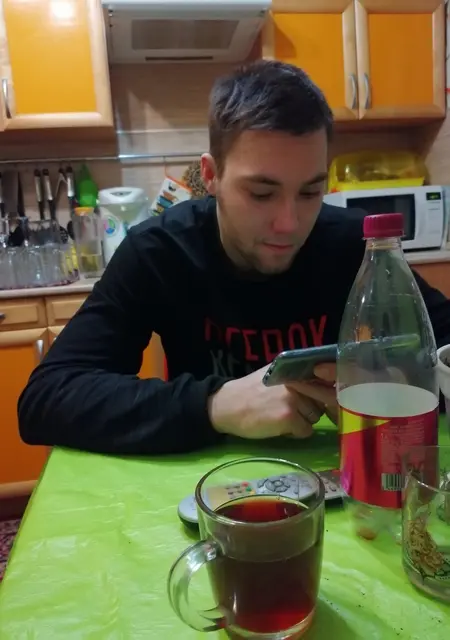 Денис из Сургута, ищу на сайте знакомства на одну ночь