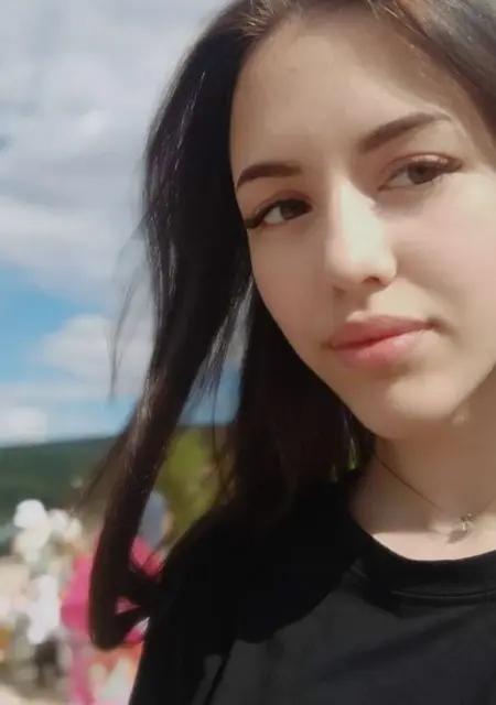 Оксана из Магадана, ищу на сайте вирта