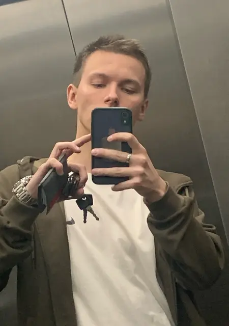 Александр из Березников, ищу на сайте вирта