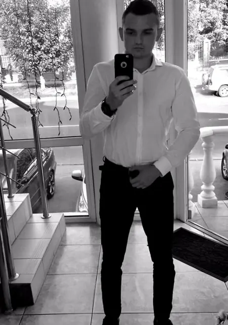 Я Ник, 33, из Аксая, ищу знакомства на одну ночь