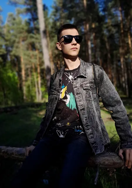 Я Артём, 19, знакомлюсь для дружбы в Димитровграде