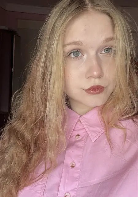 Я Светлана, 18, из Челябинска, ищу знакомство для открытые отношения