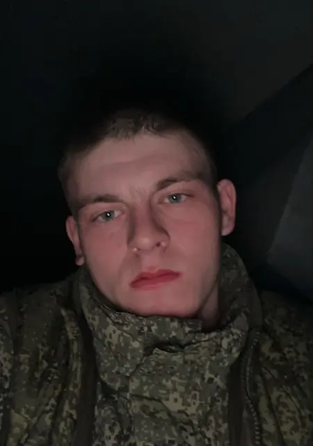 Я Коля, 18, знакомлюсь для вирта в Санкт-Петербурге