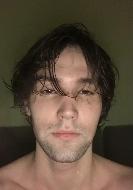 Максим из Хабаровска, ищу на сайте знакомства на одну ночь