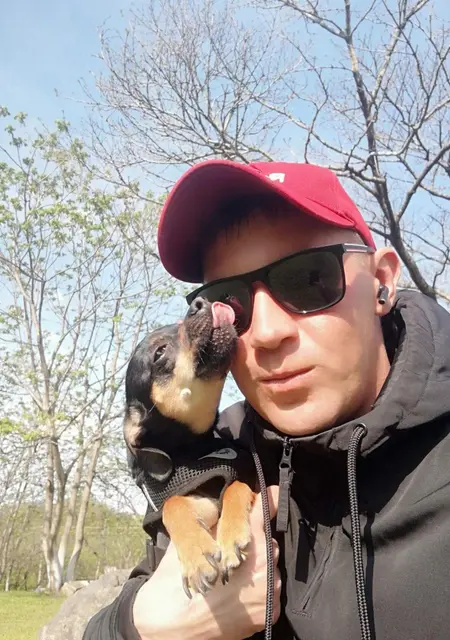 Дмитрий из Донецка, ищу на сайте знакомства на одну ночь