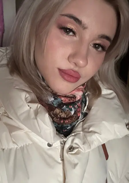 Я Eliza, 23, знакомлюсь для приятного времяпровождения в Москве