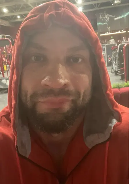 Антон из Нижнего Новгорода, мне 41, познакомлюсь для совместных путешествий