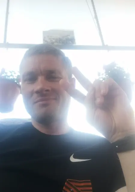 Макс из Славянска-на-Кубани, мне 34, познакомлюсь без обязательств