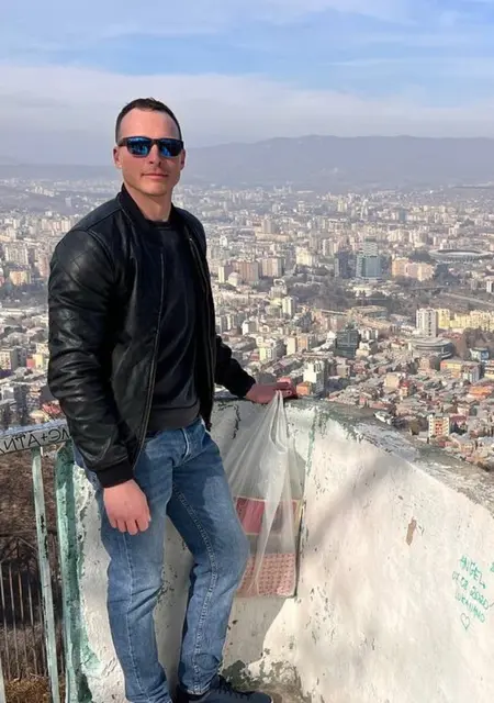 Дмитрий из Тулы, мне 39, познакомлюсь для постоянных отношений