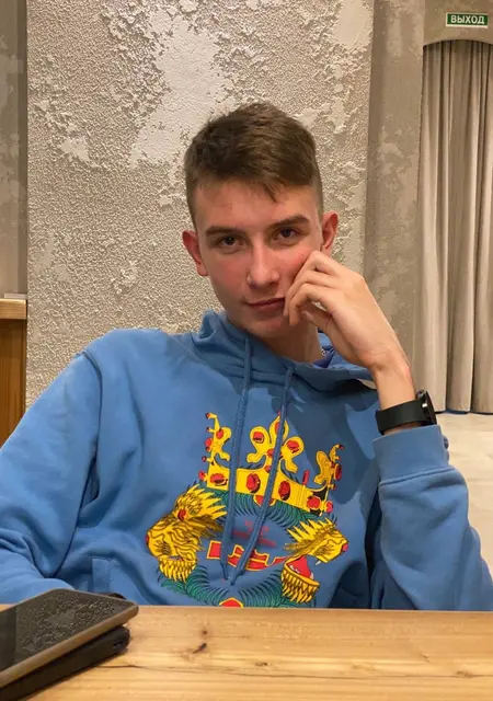 Я Артемий, 20, знакомлюсь на одну ночь в Ярославле