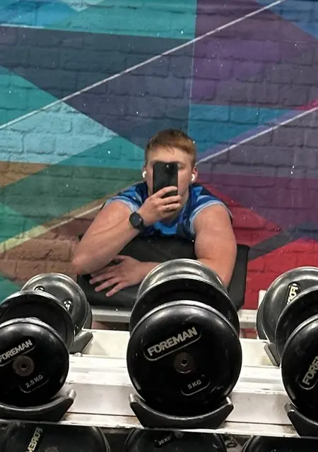 Denis из Санкт-Петербурга, ищу на сайте приятное времяпровождение