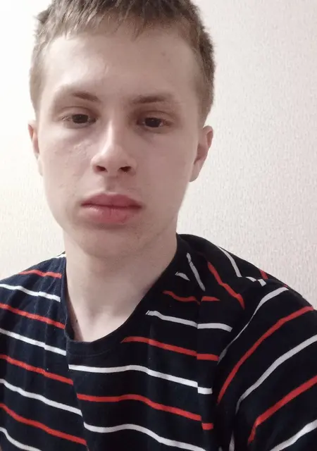 Андрей из Новосибирска, мне 18, познакомлюсь для вирта