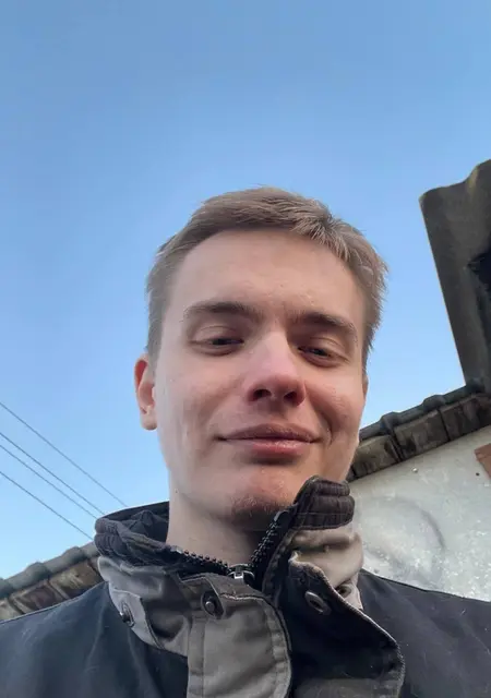 Я Роман, 24, знакомлюсь для открытые отношения в Орле