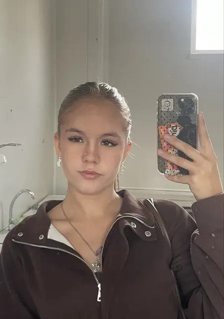 Я Лана, 25, знакомлюсь для вирта в Абакане
