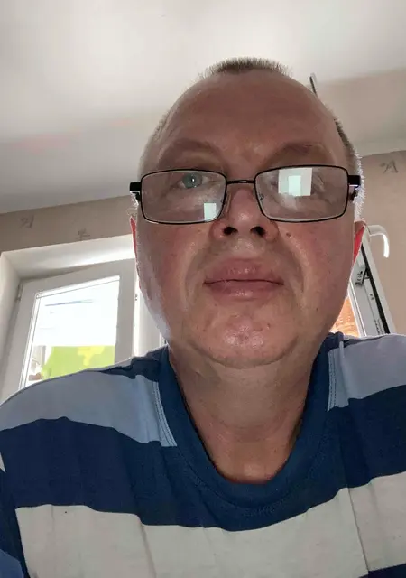 Я Александр, 60, из Рязани, ищу знакомства на одну ночь